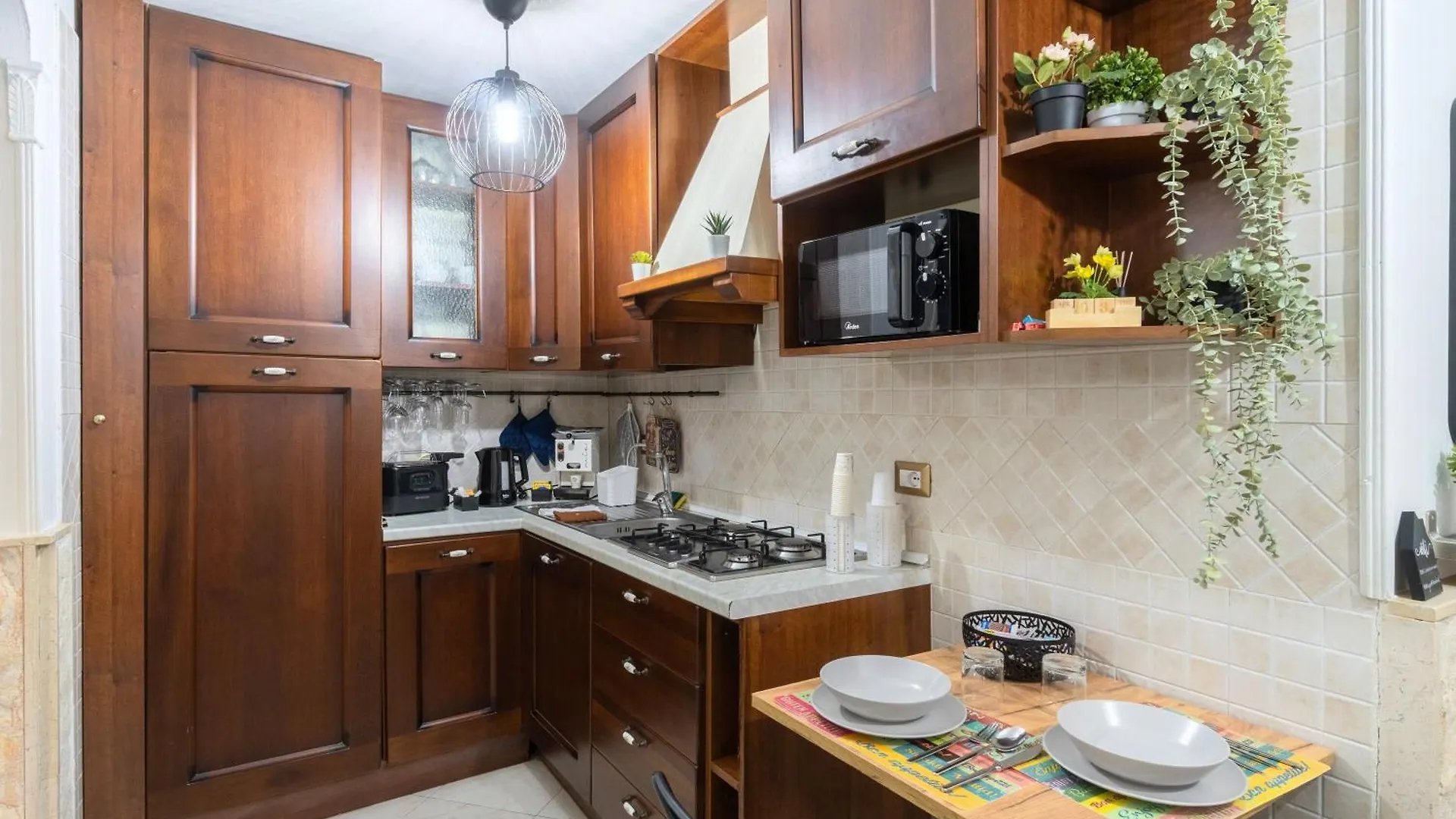Spaccanapoli, B&B, Terrazza, Doccia Idromassaggio Apartment Naples